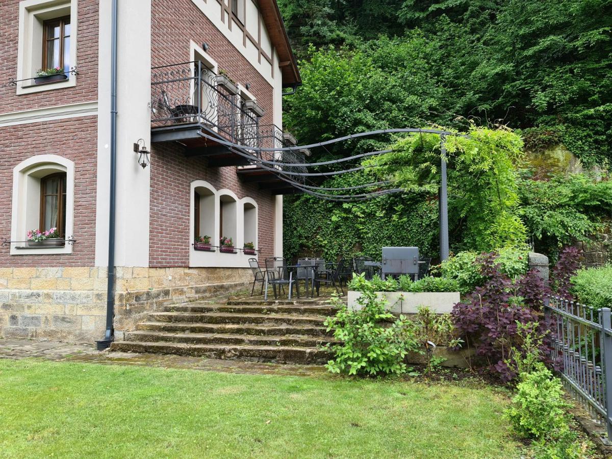 Labsky Dvur Lägenhet Hřensko Exteriör bild